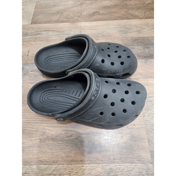 Crocs Classic Clog Black Slip On Water Shoes Mens 4 Womens 6 10001-001 - Picture 2 of 6